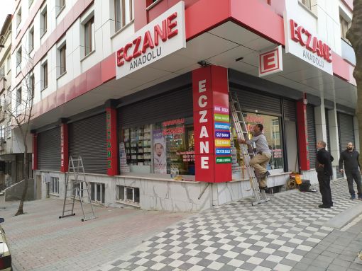 İstanbul Işıklı, Işıksız Tabela | Krom Harf Tabela | Alüminyum Kutu Harf | Pleksi Kutu Harf Tabela | Dekota Kabartma Harf Tabela | Lamplex Harf | Kompozit Oyma Tabela | Alüminyum Oyma Tabela | Kompozit Cephe Kaplama | Kompozit Giydirme | Vinil Germe Tabela | Polikarbon Tabela | Meşh Germe Tabela | Saç Tabela | Dijital Baskı Sistemleri | Oneway Baskı Uygulama | Resimli Cam Kaplama | Folyo Yazı Kesimi | Araç ve Cam Yazıları | Folyo Kaplama | Kumlama Folyo | Lümen folyo | Reflektif Folyo | Cam Filmi | Yönlendirme Levhaları | Ayaklı Tabela | Totem Tabela | Çatı Tabelası | Park Dubası | Yelken Bayrak | Neon Harf | Led Tabela | Kayan Yazı Tabela | Ledbox Tabela | Rollup Stant | Branda Afiş | Vinil Afiş | Bez Afiş | Elips Tabela | Oval Tabela | Kapı İsimlikleri | Pilon Tabela | Sticker Etiket | Pankart | Reklam Panosu | Şantiye Tabelası | Metal Çelenk | Pleksi Tabela | Kanvas Baskı | Alikor Harf | Lazer Kesimi | Cns Router Kesim | Standart Eczane Tabelası Üretimi | E Pano Servisi | Sokak Tabelaları, Tabela Fiyatları, Tabela Tasarımları, En Yakın Reklamcılar